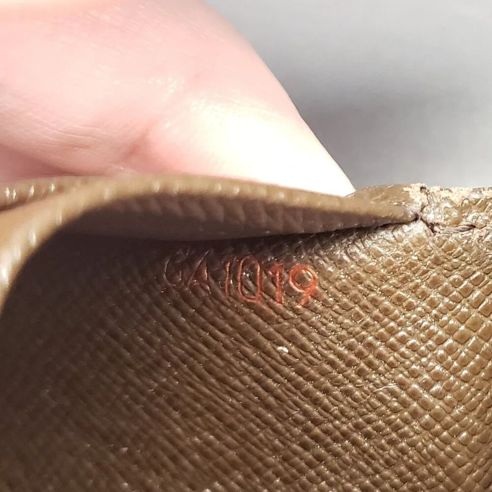 Louis Vuitton Bifold Wallet - Damier Ebene (Porte Monnaie Billets Tresor)